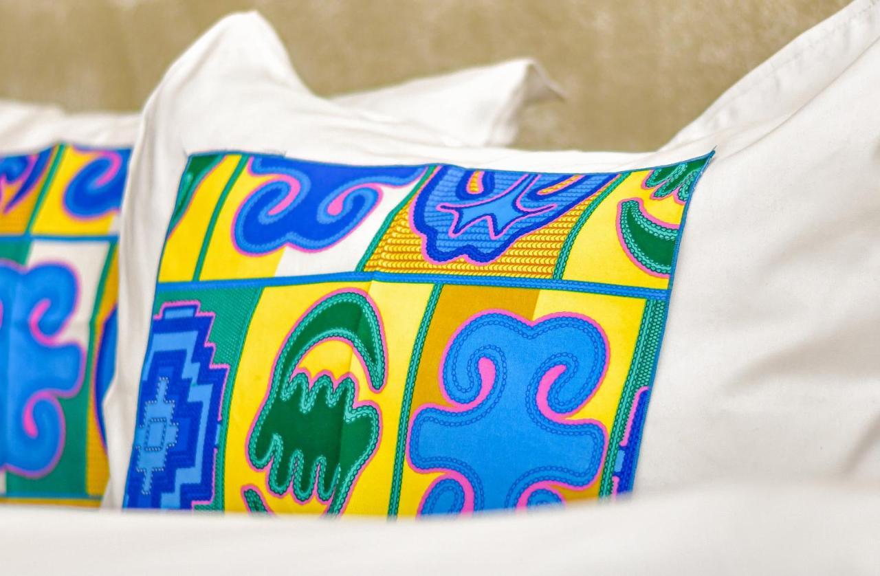 Hotel M'Rode Ломе Экстерьер фото